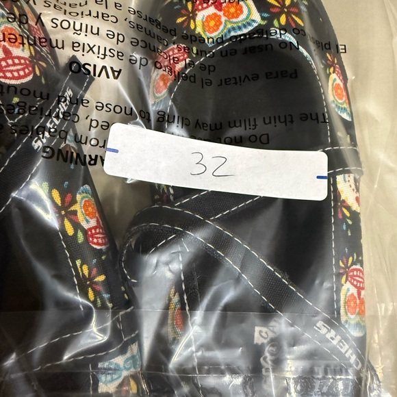 NWOT Women’s Skechers Sugar Skull Mary Jane Shoes Size 6 - Picture 8 of 8